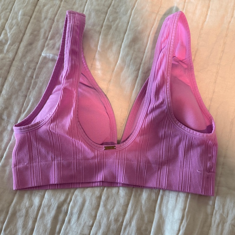 PINK Victoria's Secret Ribbed Bralette in bright Pink. Medium. - Picture 2 of 5